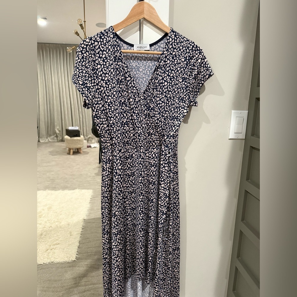 Gilli Navy and Cream Faux Wrap Midi Dress Size Medium